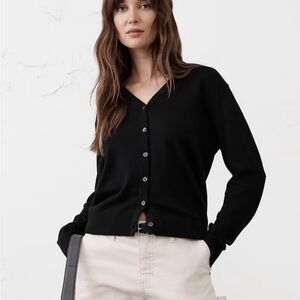 Banana Republic V-Neck Black Forever Cardigan